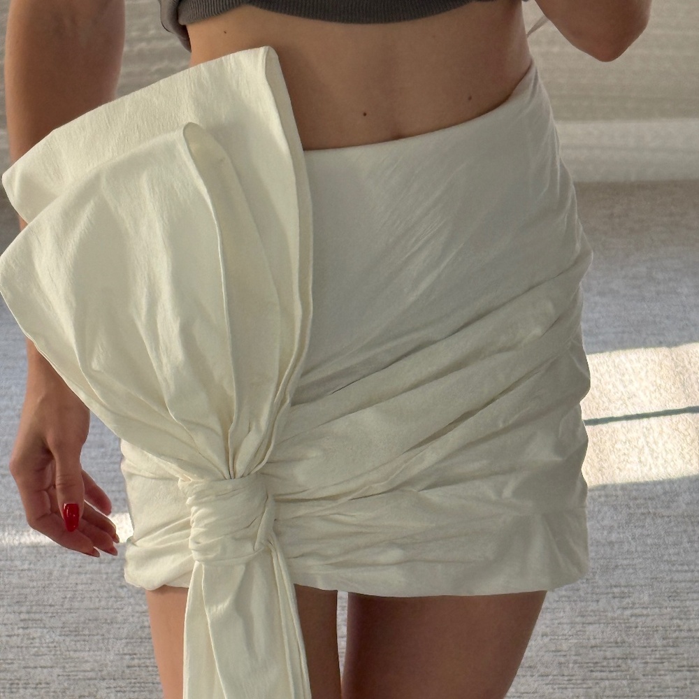 Zara white bow skirt